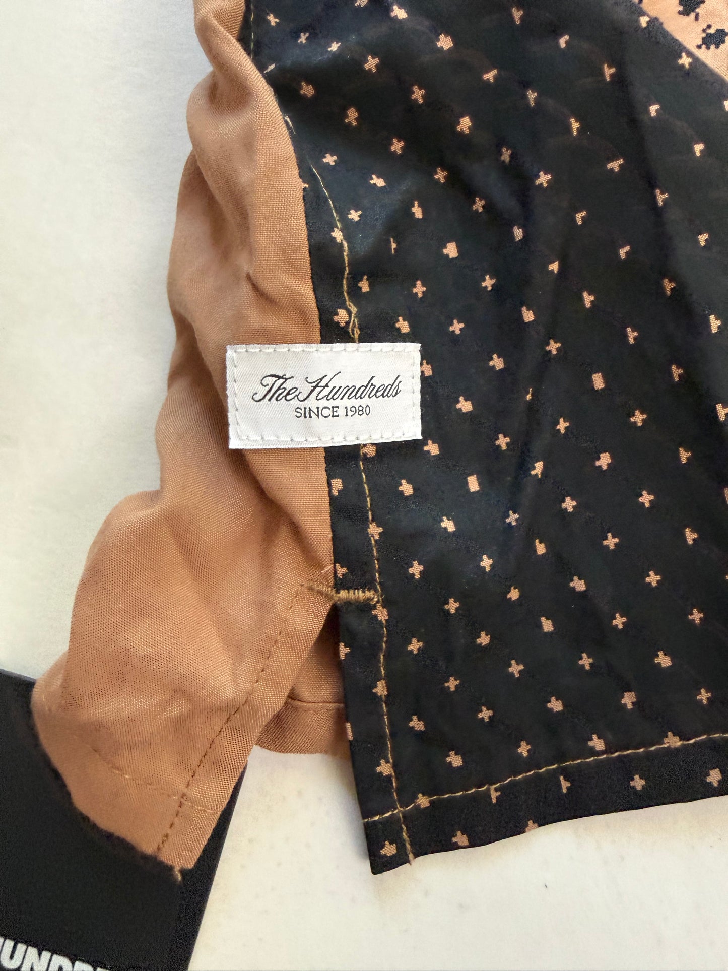 The Hundreds Face Woven Camp Shirt Brass Brown Mens XL NWT Paneled Back