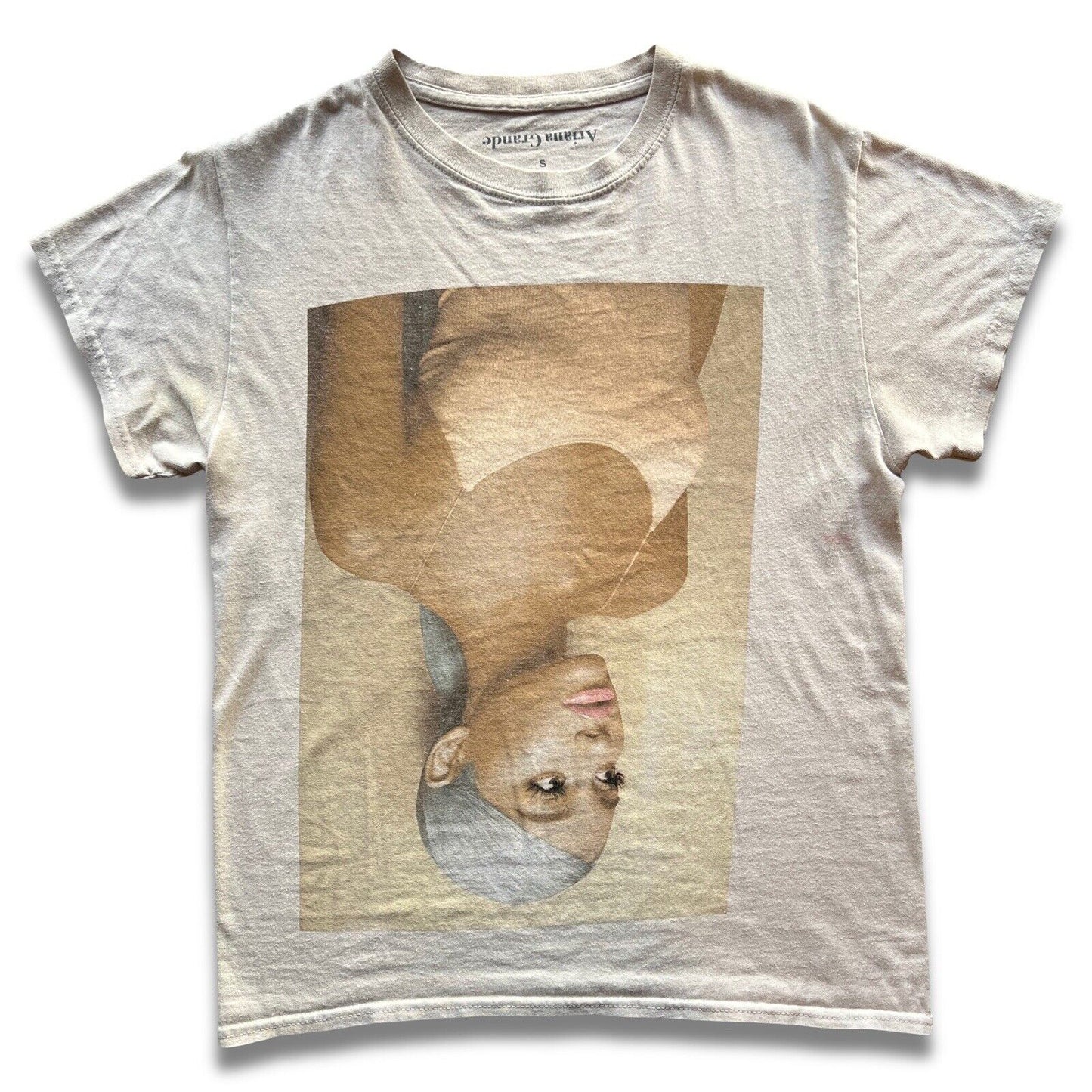 Ariana Grande Cream Womens Small Tour Sweetener Portrait Pic Official Merch - thriftgoblin