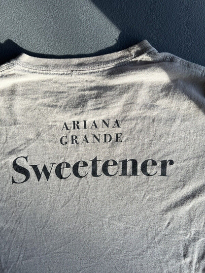 Ariana Grande Cream Womens Small Tour Sweetener Portrait Pic Official Merch - thriftgoblin