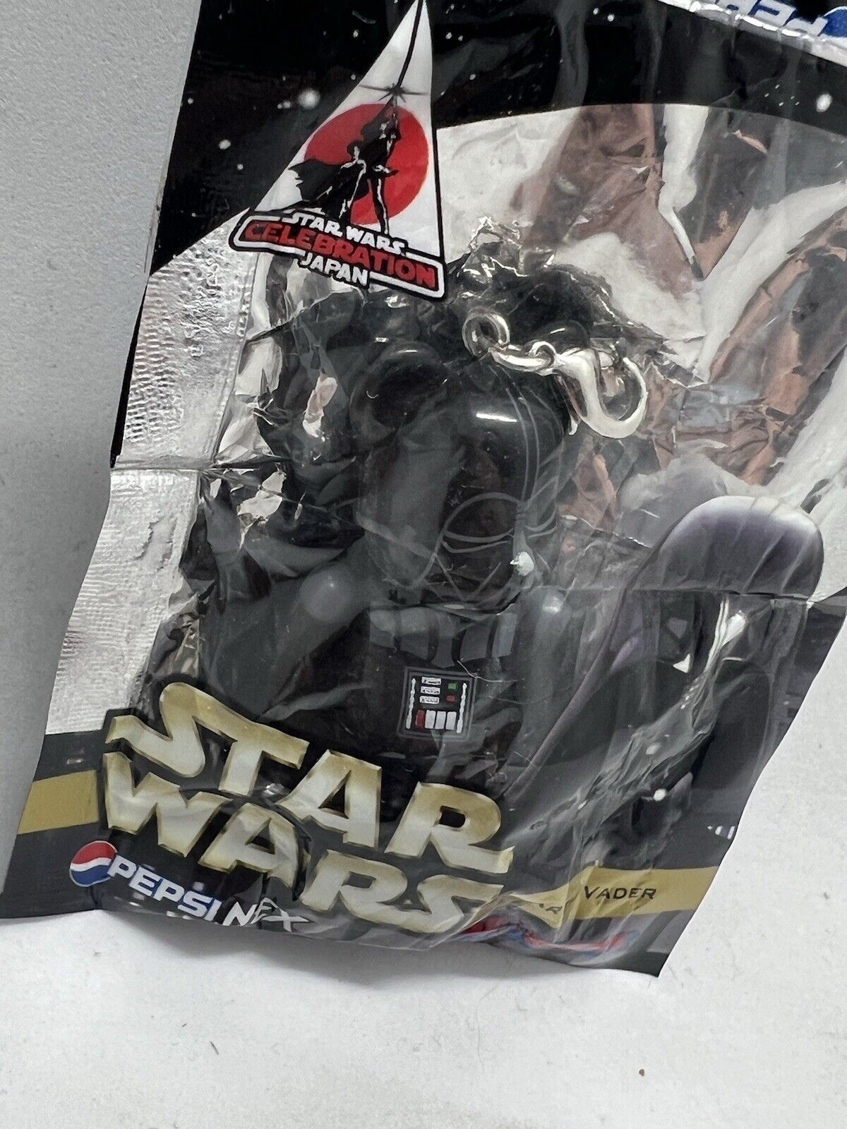 BE@RBRICK Star Wars Darth Vader 1 70% PEPSI KEYCHAIN 2008 MEDICOM MINI FIGURE - thriftgoblin