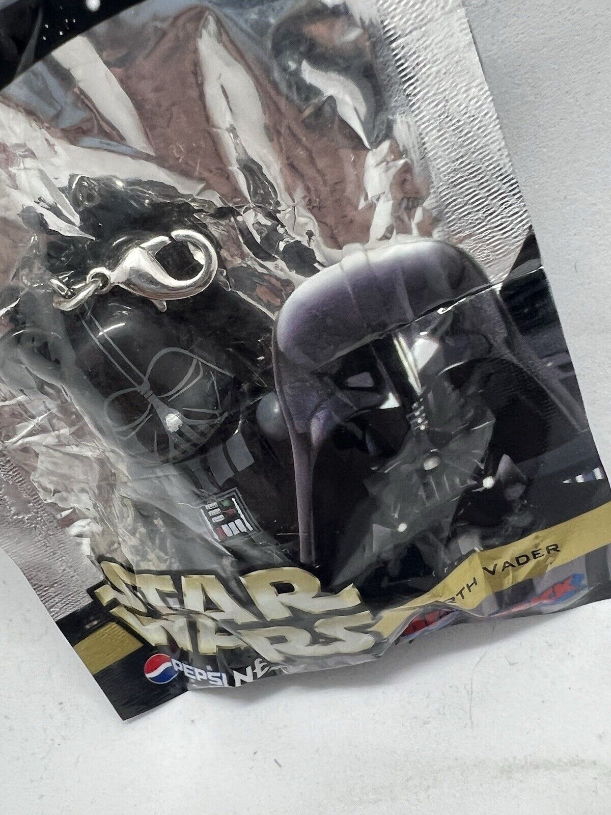 BE@RBRICK Star Wars Darth Vader 1 70% PEPSI KEYCHAIN 2008 MEDICOM MINI FIGURE - thriftgoblin