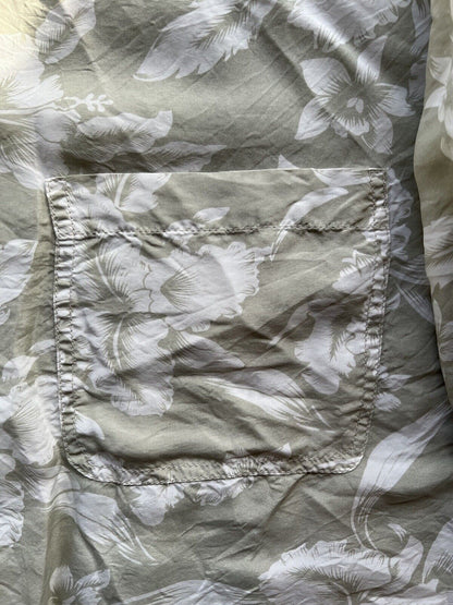 Bill Blass 100% Silk Floral Tan Short Sleeve Button Down Shirt Size Large Men’s - thriftgoblin