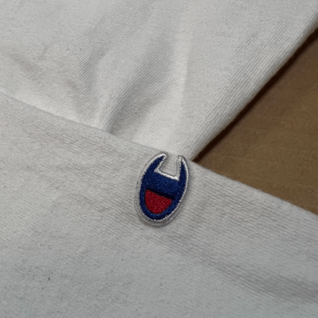 Champions Vintage Longsleeve Tee Clean - thriftgoblin