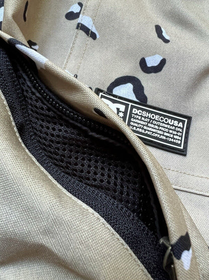 DC SHOES SNOWBOARD PANTS SPLIT CAMO 15k Waterproof Vents Brown Gray Winter Gear - thriftgoblin