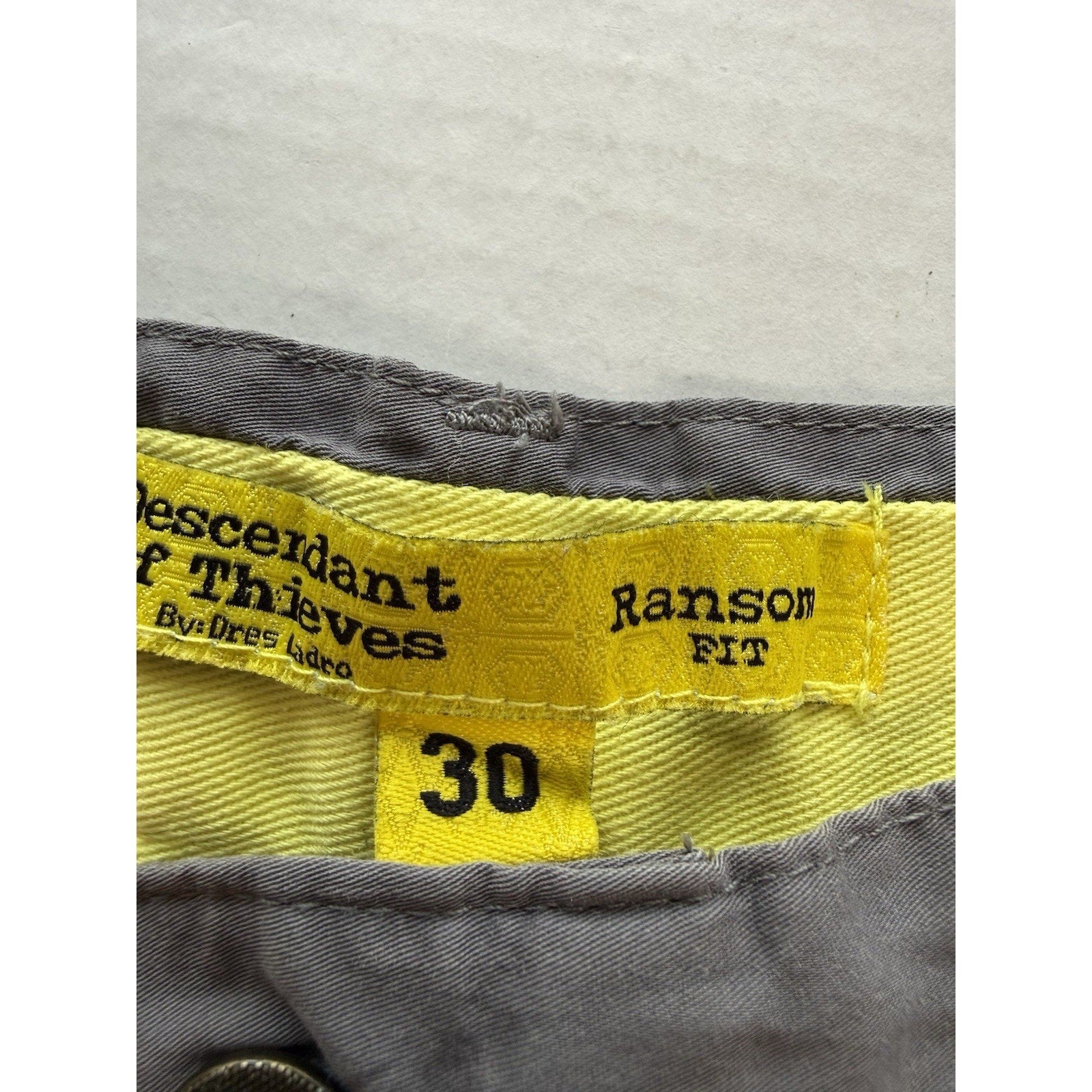 Descendant of Thieves Ransom Fit Chino Pants Size 30 Gray Limited Run Dres Ladro - thriftgoblin