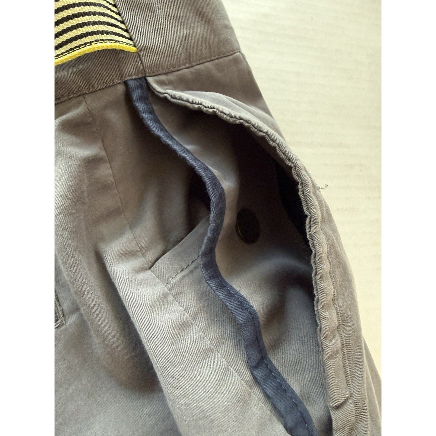 Descendant of Thieves Ransom Fit Chino Pants Size 30 Gray Limited Run Dres Ladro - thriftgoblin
