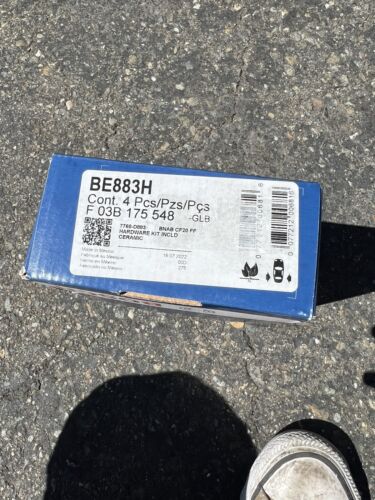 Disc Brake Pad Set - Blue Brake Pads with Hardware Rear Bosch BE883H - thriftgoblin