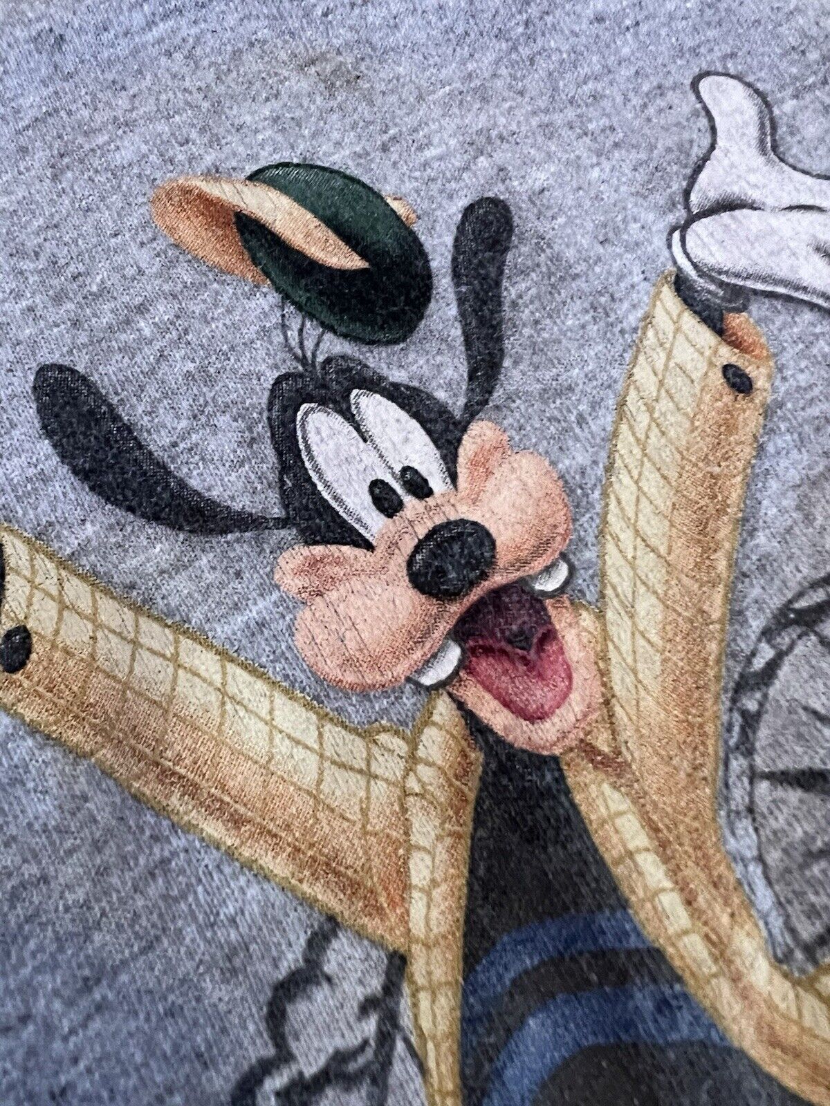 Disney California Adventure Y2K Goofy Kids Tshirt Crewneck Medium Gray - thriftgoblin