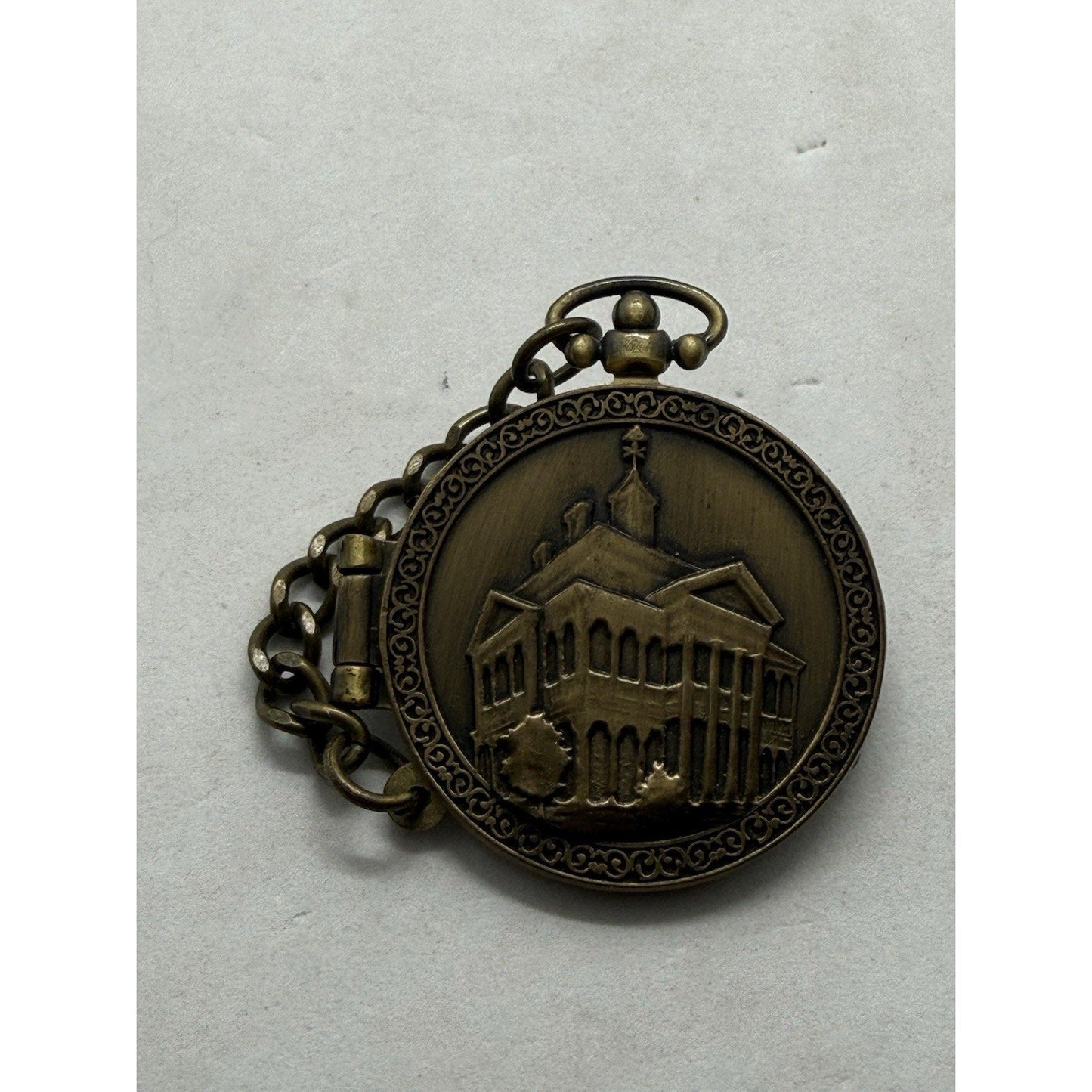 Disney DLR Haunted Mansion O'Pin House Pocket Watch 13 Hour Clock Pin 2009 70097 - thriftgoblin