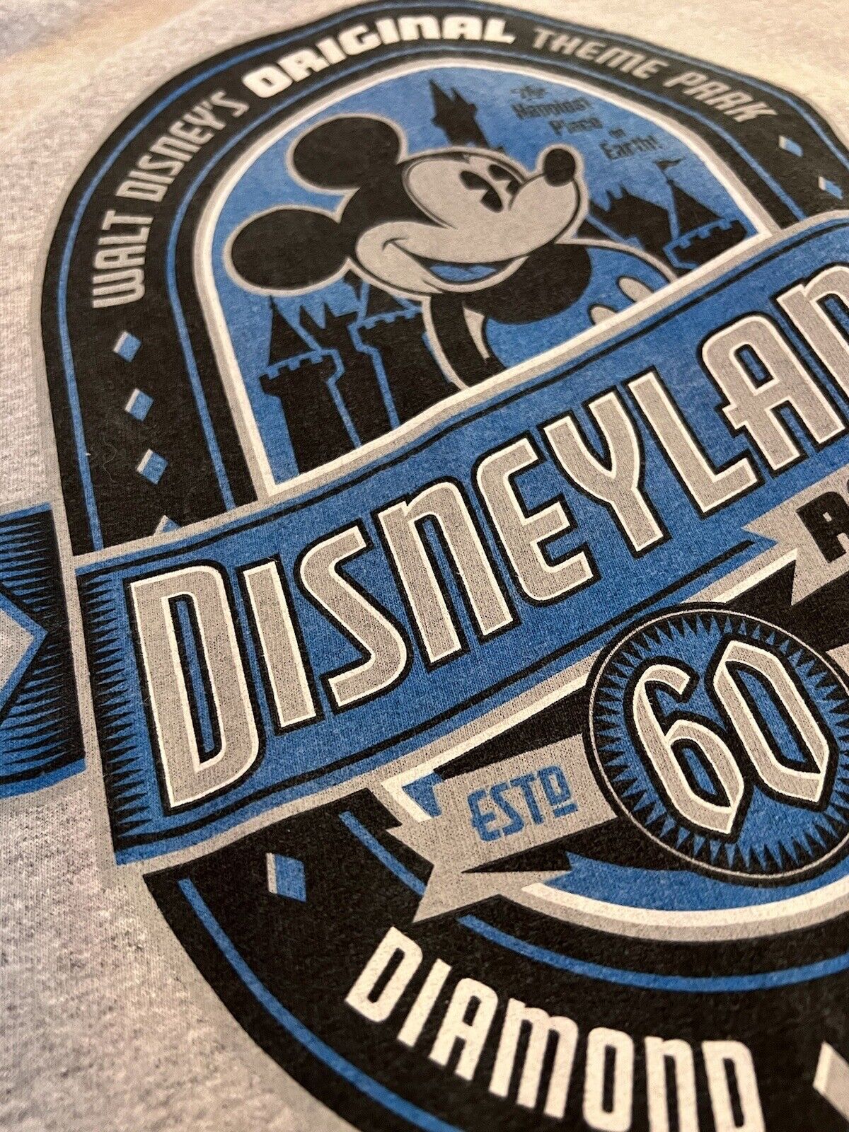 Disneyland 60 Diamond Mickey Mouse Sleeveless Crewneck Shirt Gray Mens 2XL Print - thriftgoblin