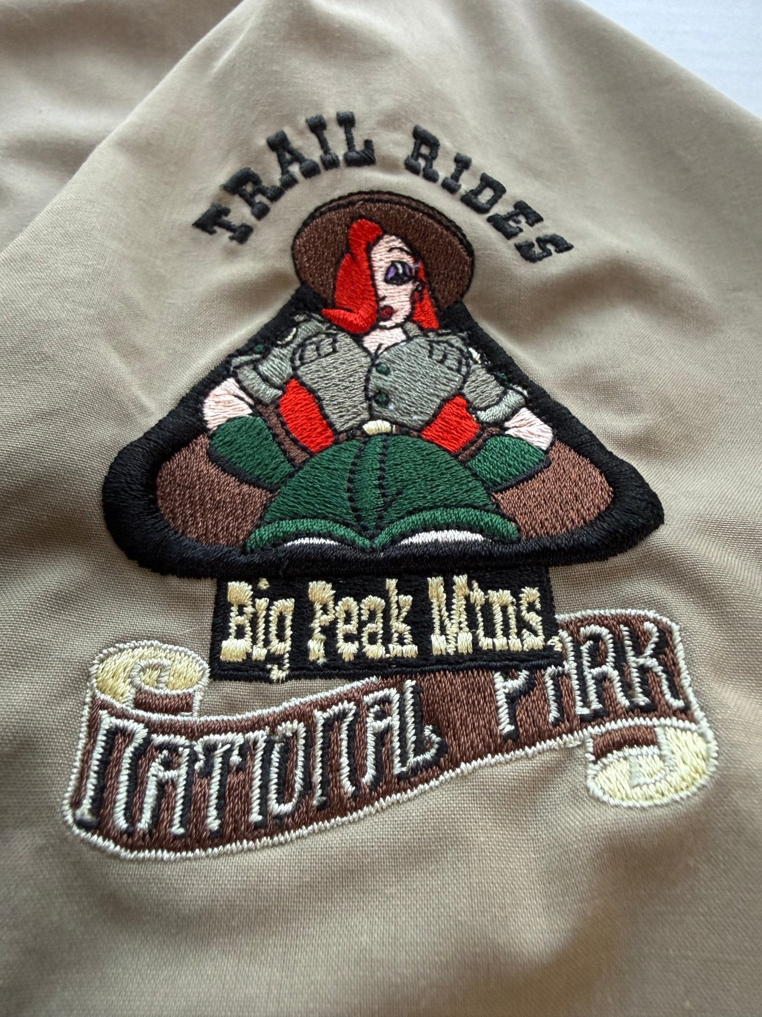 Disneyland Resort Ranger Rabbit Trail Rides Cast Member Shirt Jessica Rabbit XL - thriftgoblinTops