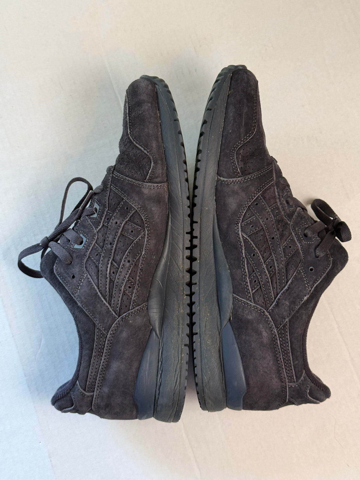 Asics x Kith Ronnie Fieg Gel-Lyte III Battleship Grey Suede US 10.5 1201A224-400
