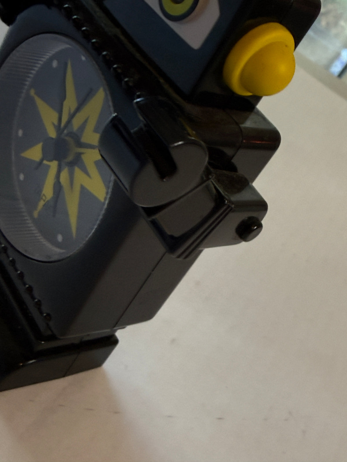 TAPAS Gear Atelier Robot Alarm Clock Black Yellow