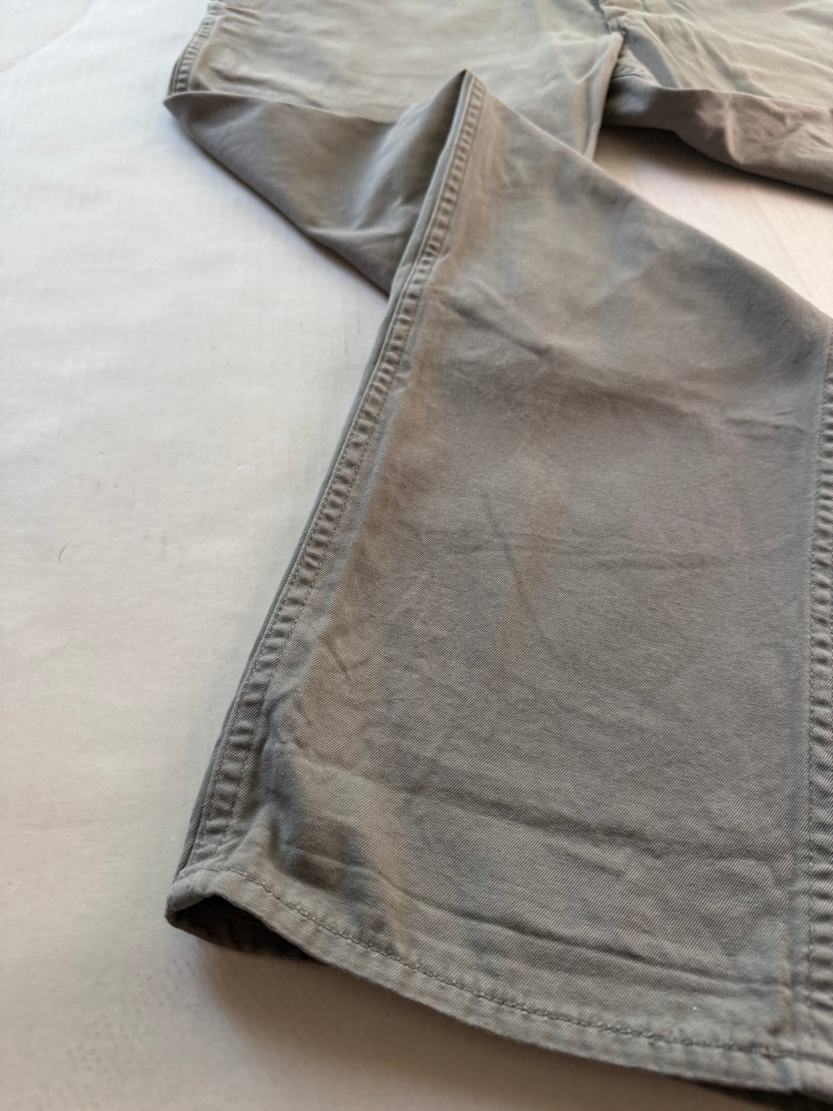 Cootie work pants leg fabric texture