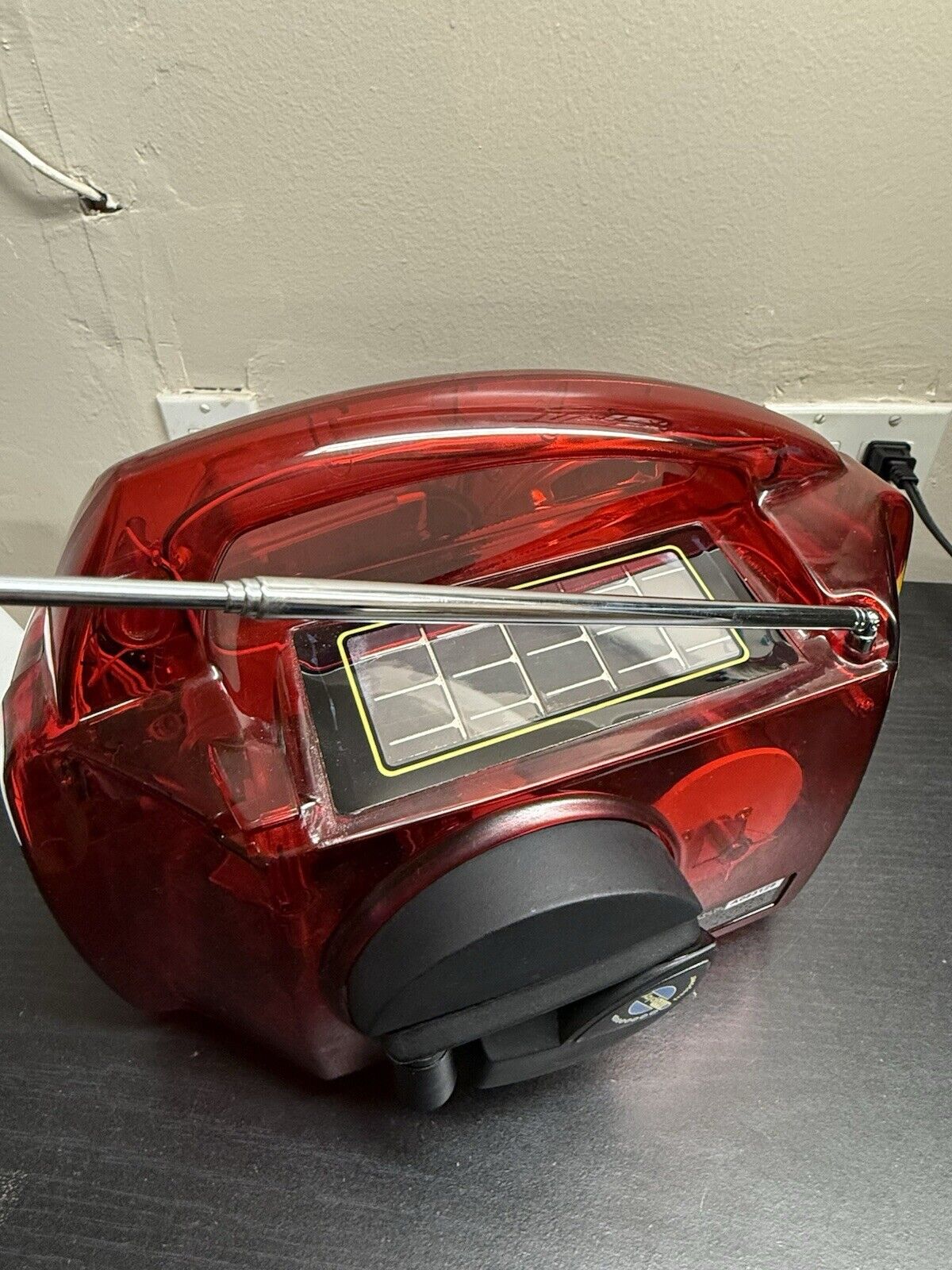 Freeplay Plus Self Powered AM/FM Radio Solar Power Emergency Wind Up Crank Clear - thriftgoblin