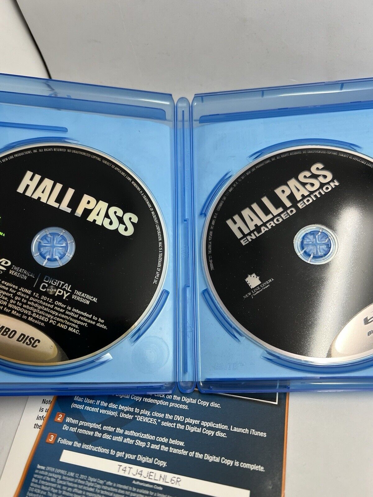 Hall Pass (Enlarged Edition) [Blu - ray] Owen Wilson Jason Sudeikis Extended Cut - thriftgoblin