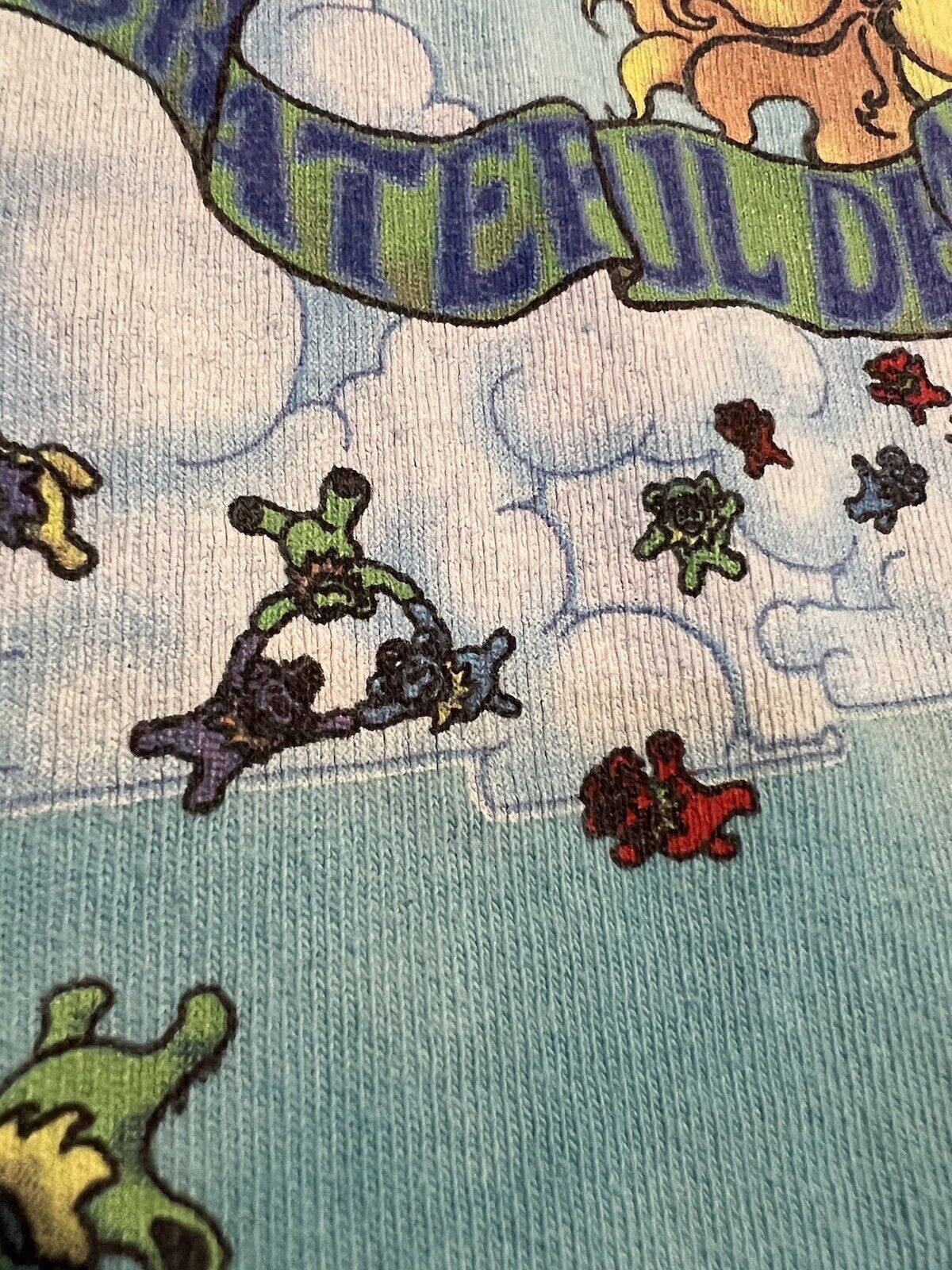 Hard Tag Vintage 2000 Liquid Blue Grateful Dead Parachute Bears Medium Skydive - thriftgoblin