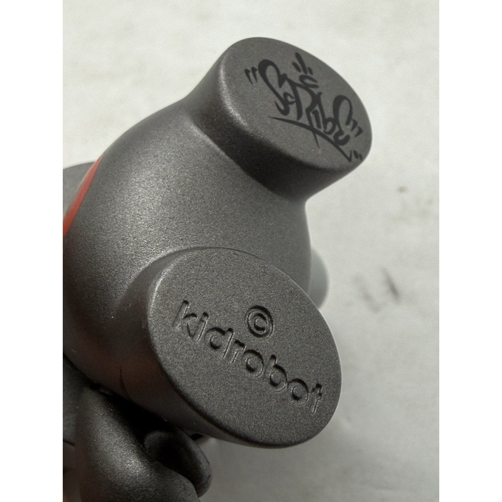 Kidrobot Fatcap 2012 Series 3 Rhino Vinyl Figure D. Ross Scribe (B) - thriftgoblin