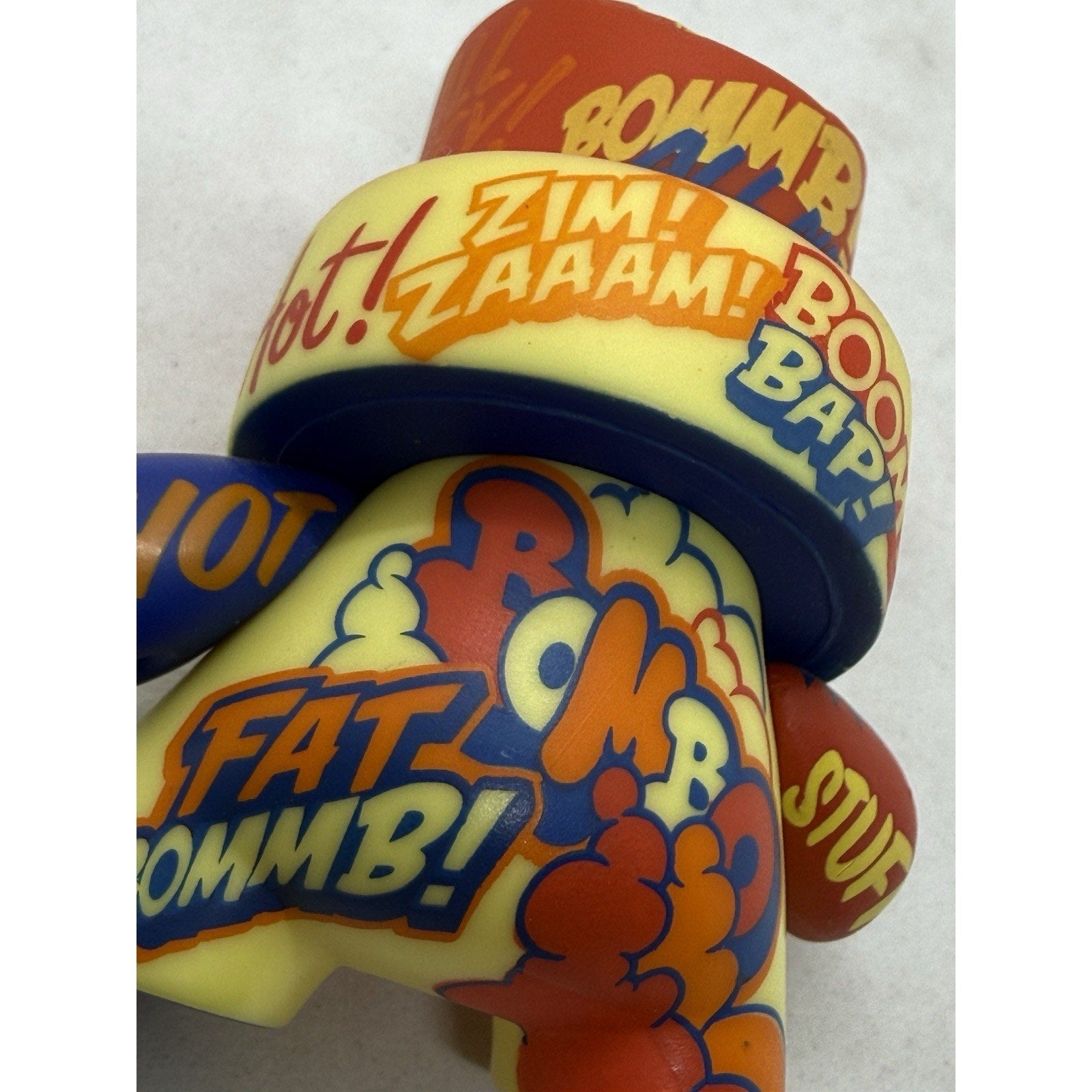Kidrobot Fatcap Series 3 Super Bombo Queen Andrea 3in Vinyl Figure Open Graffiti - thriftgoblin