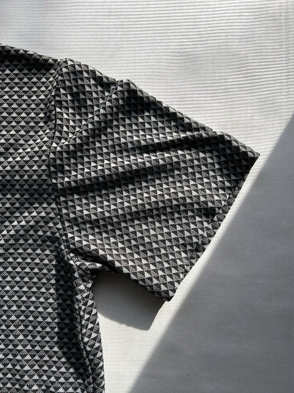 Loalde Geometric Hexagonal Crewneck Tshirt Gray Black Mens Large - thriftgoblin