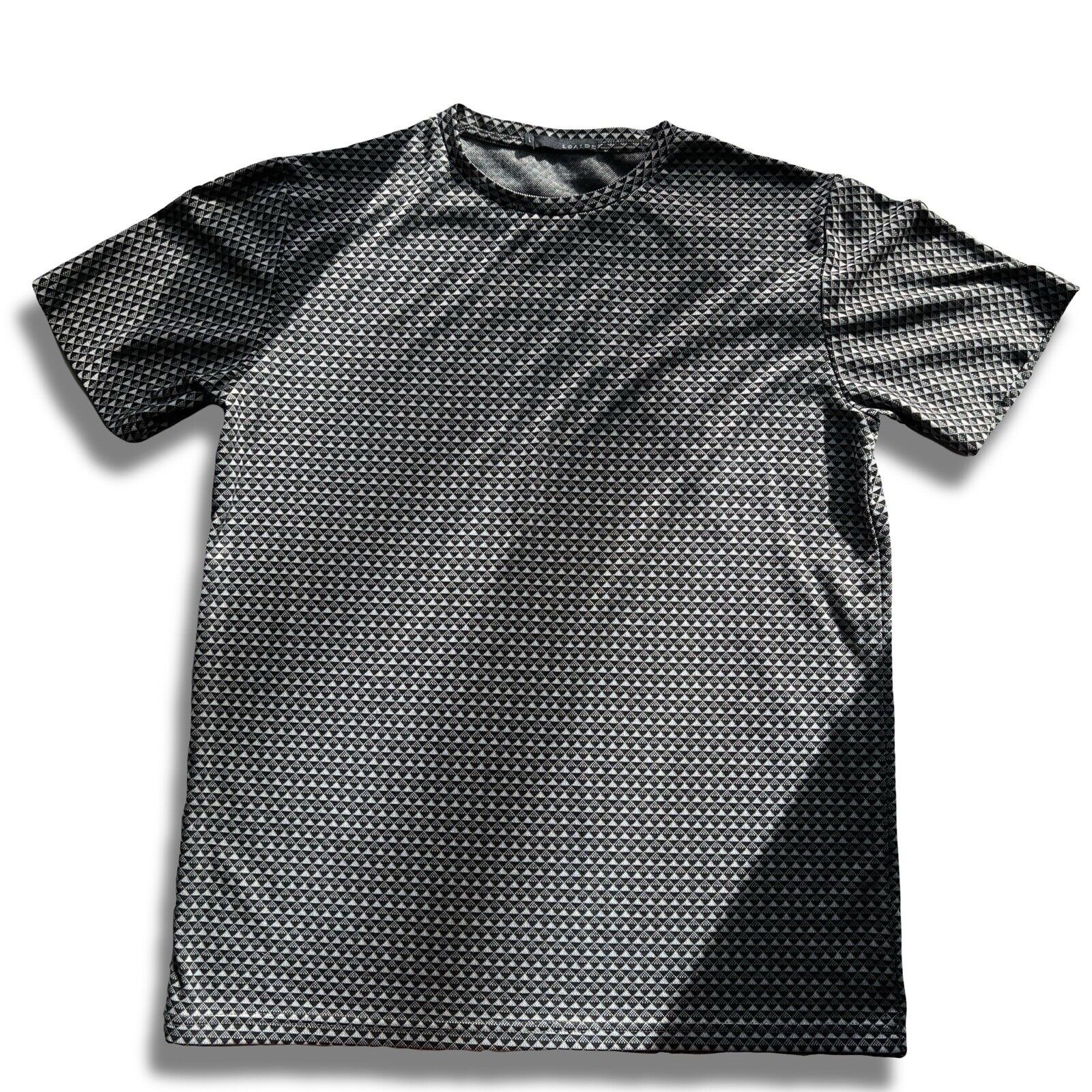Loalde Geometric Hexagonal Crewneck Tshirt Gray Black Mens Large - thriftgoblin