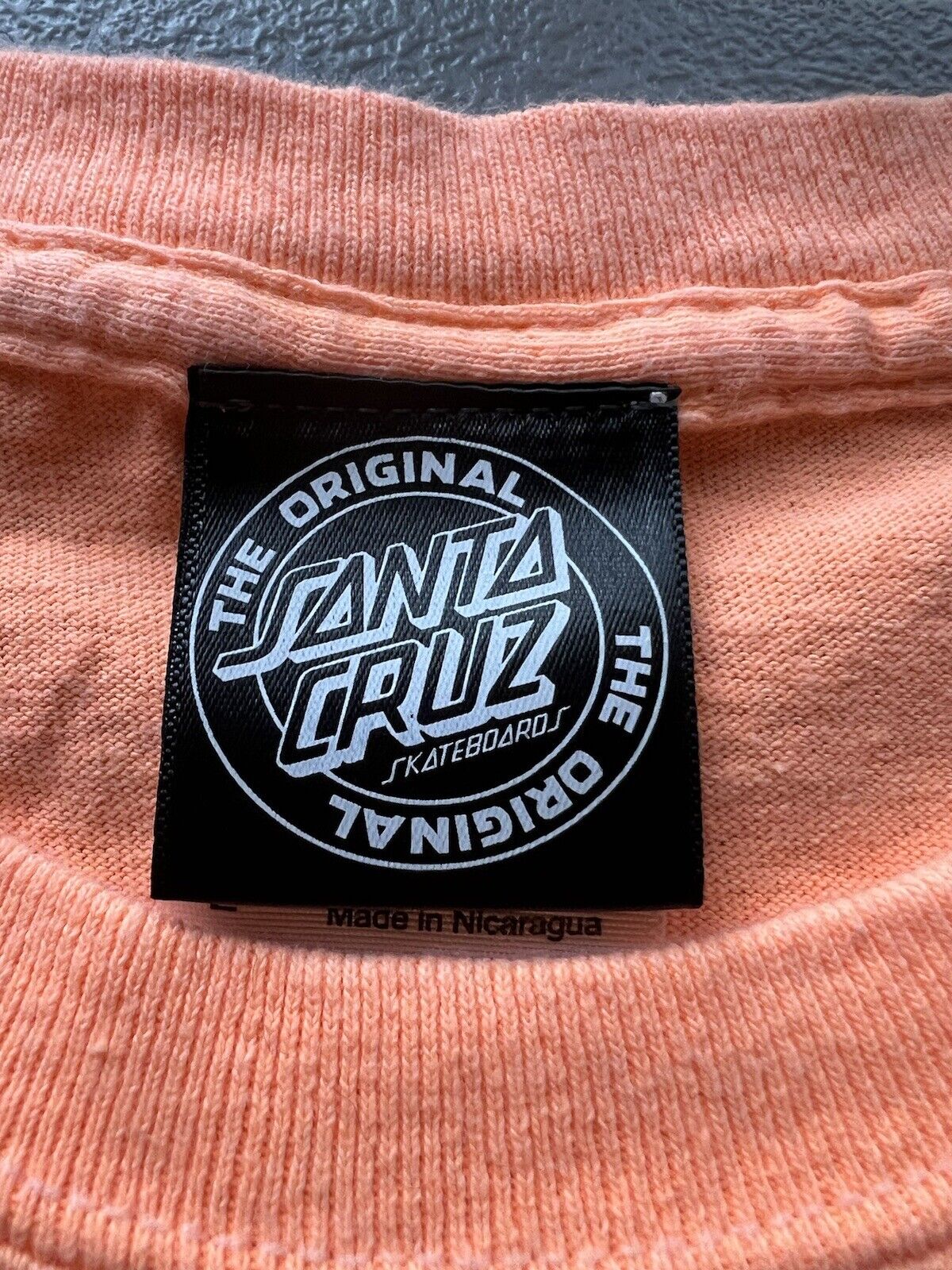 NEW Mars Attacks Santa Cruz 2018 Orange Graphic SS Shirt LARGE Topps Skate Alien - thriftgoblin