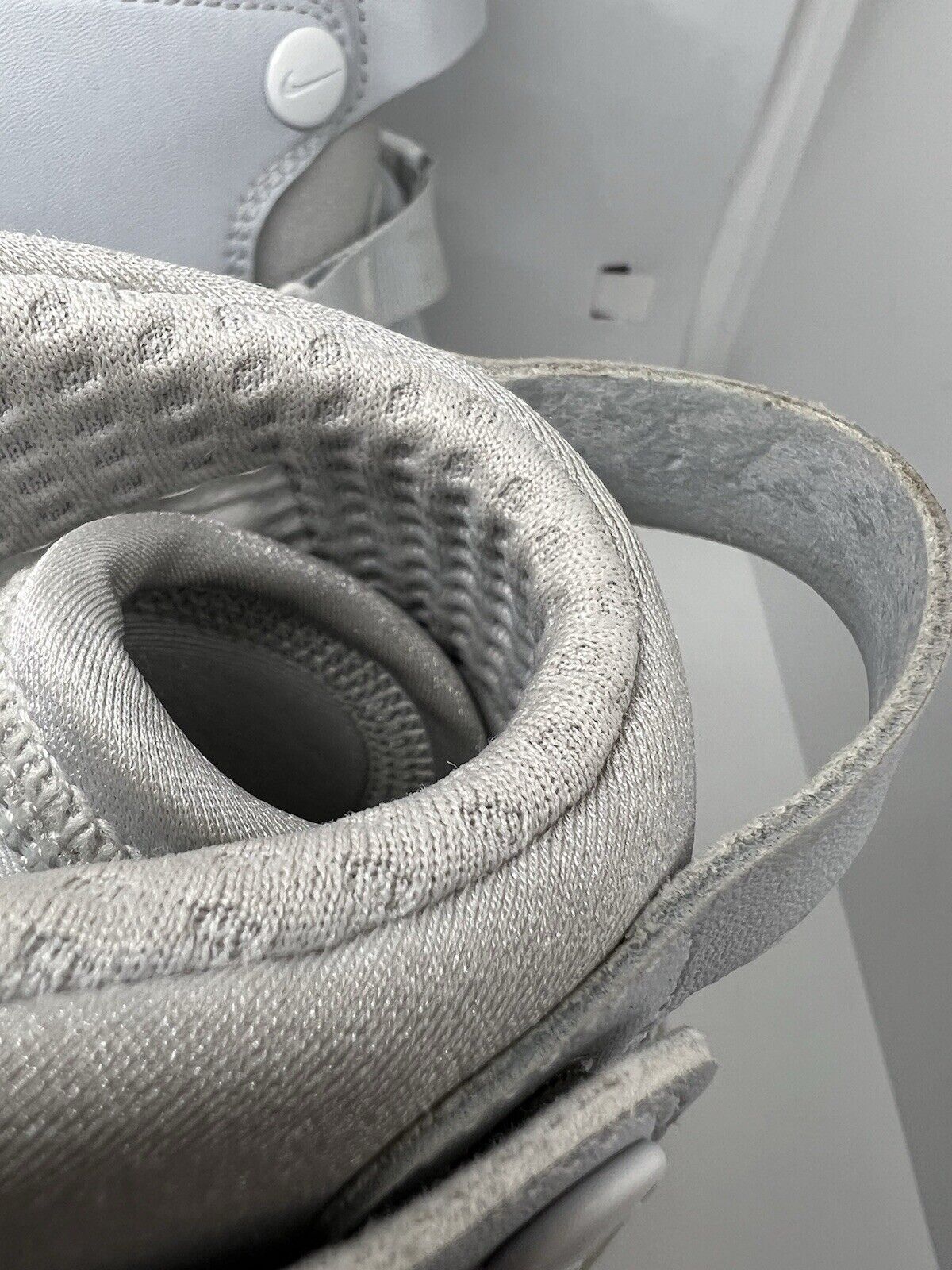 Nike Air Max 720 Saturn Shoes Men's Size 8 Platinum White Sneakers AO2110 - 003 - thriftgoblin