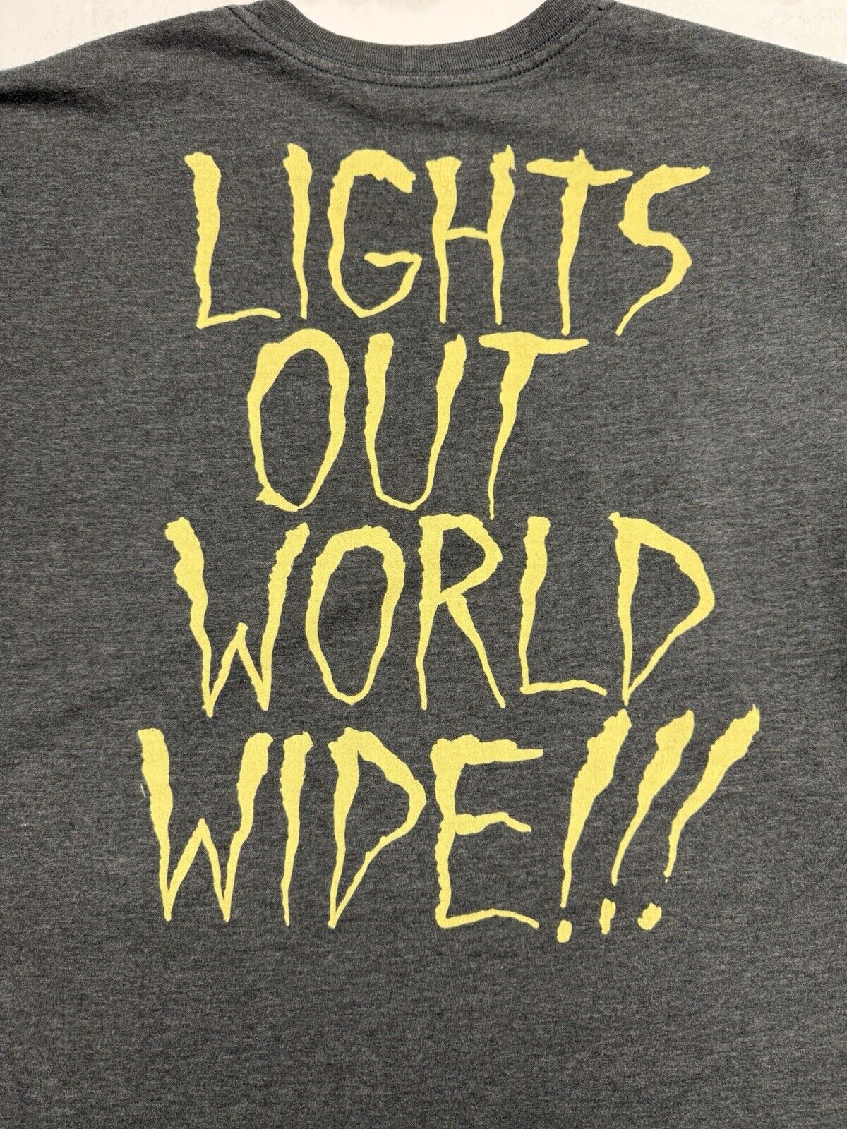 Nike SB x Neckface T-Shirt Men Large Grey Lights Out Worldwide Logo Graffiti Art - thriftgoblin