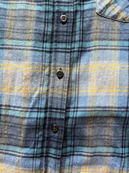 Pendleton Flannel Shirt Women Medium Blue Plaid Long Sleeve Button Up Wool Blend - thriftgoblin