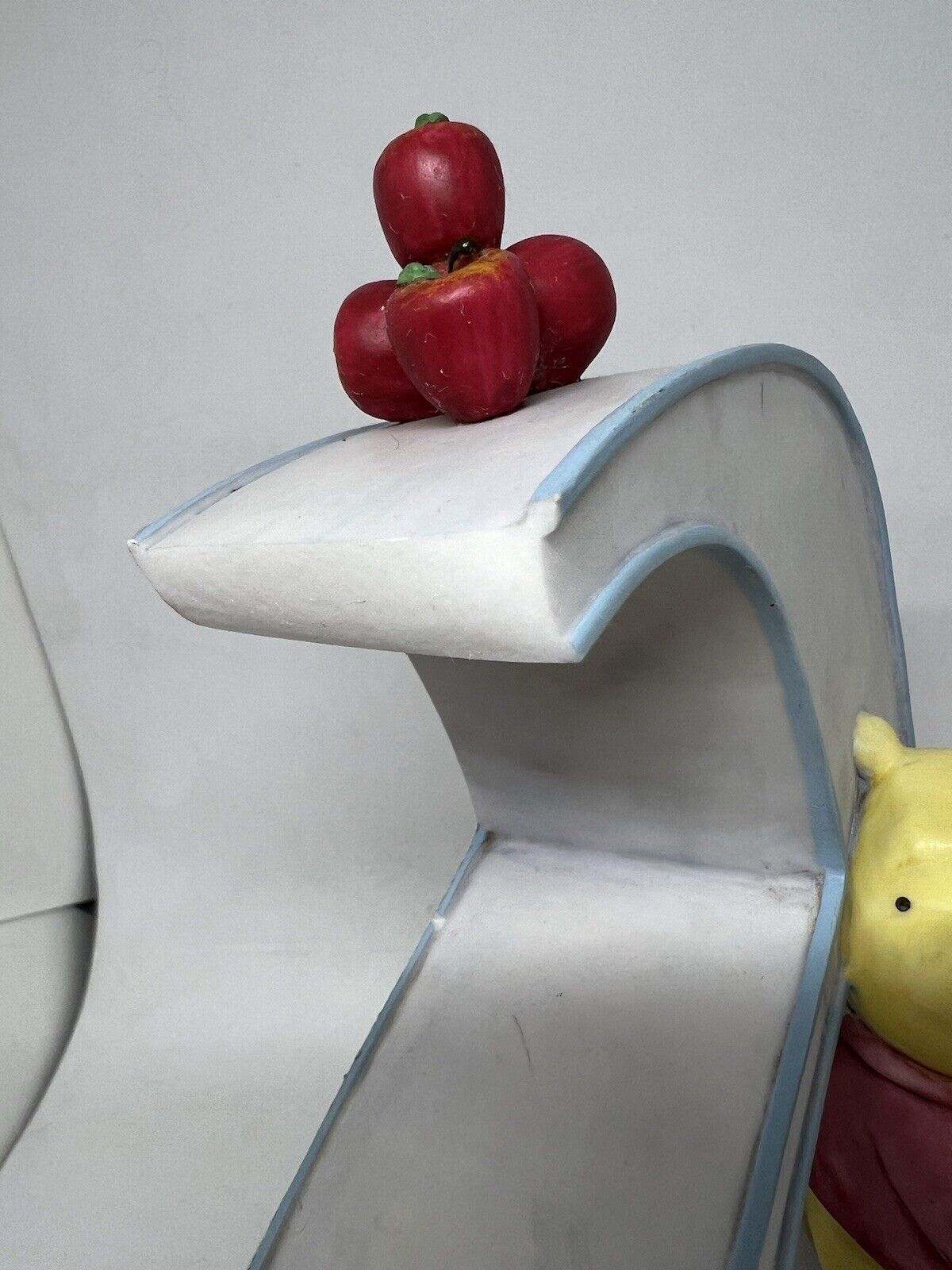 Quality Bookends Disney’s Winnie the Pooh "A" to "Z" Large Michel & Co. Sturdy - thriftgoblin