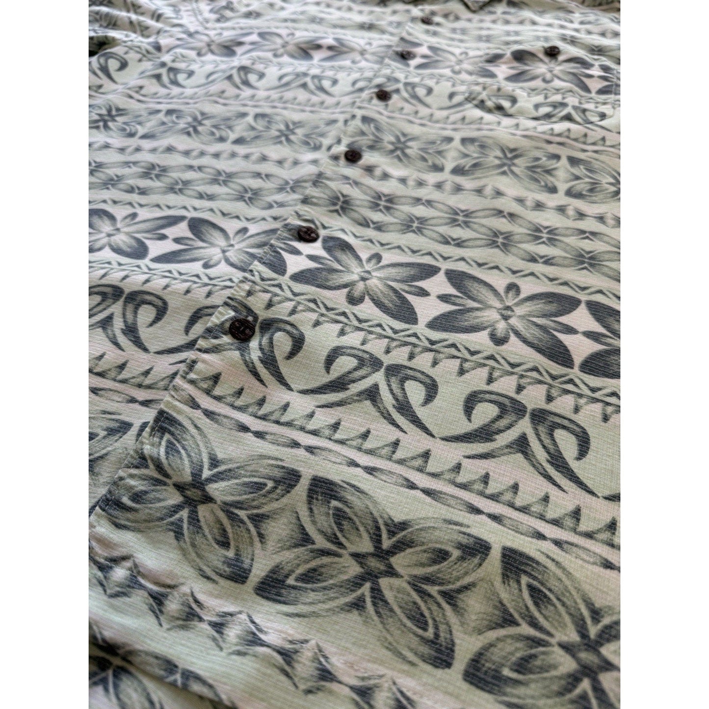 Quiksilver Waterman Collection Tailored Fit Hawaiian Shirt Men Large Sage Green - thriftgoblin