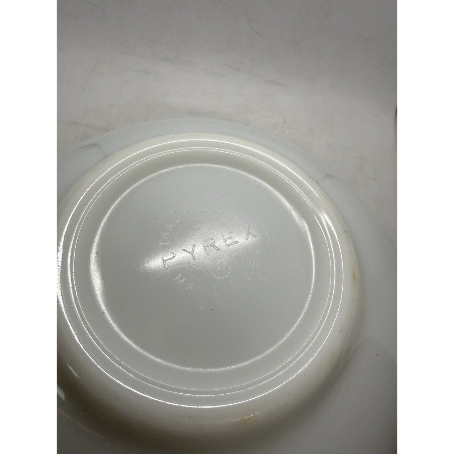 Rooster Pyrex 2 1/2 QT Cinderella Mixing Bowl 443 Turquoise On White Butterprint - thriftgoblin