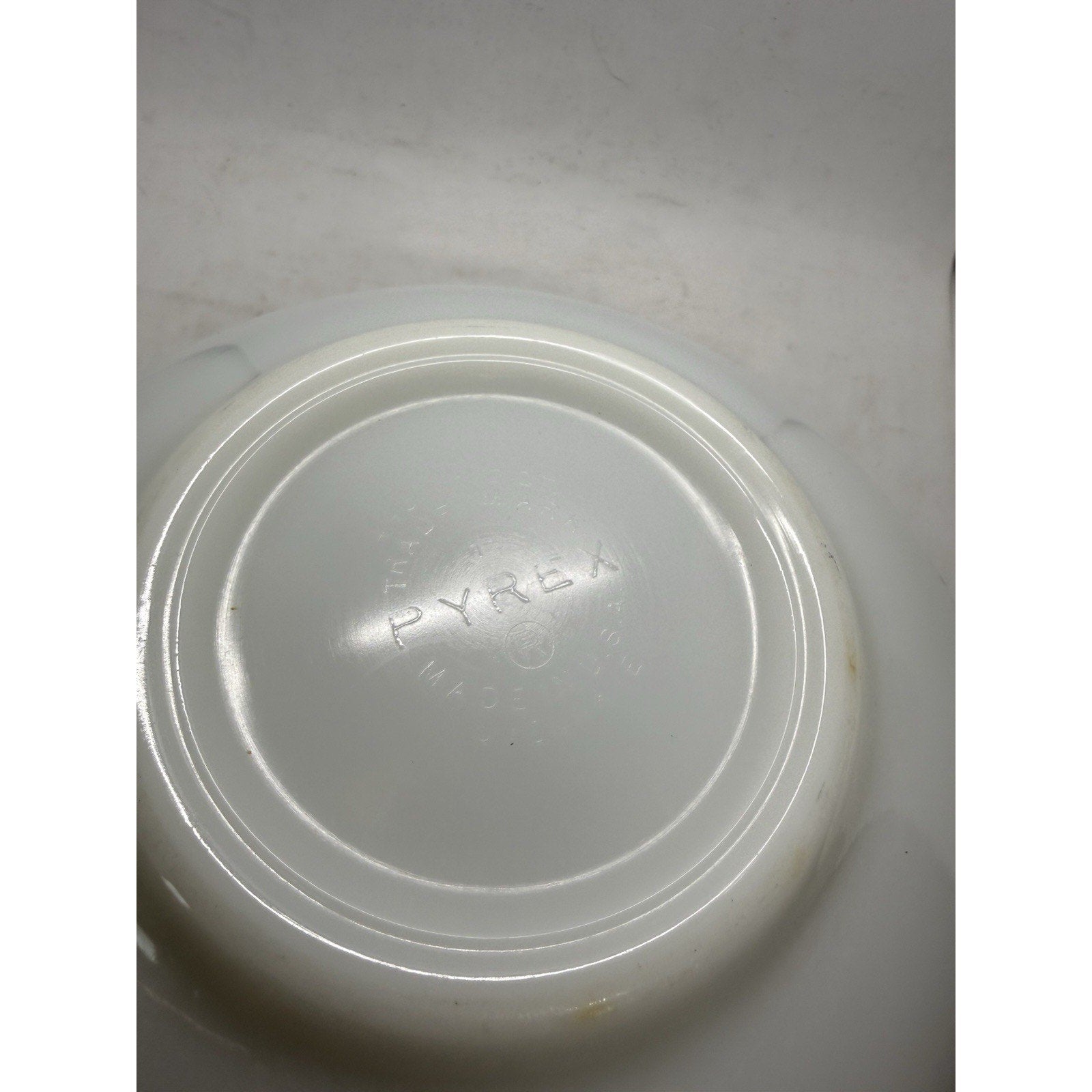 Rooster Pyrex 2 1/2 QT Cinderella Mixing Bowl 443 Turquoise On White Butterprint - thriftgoblin