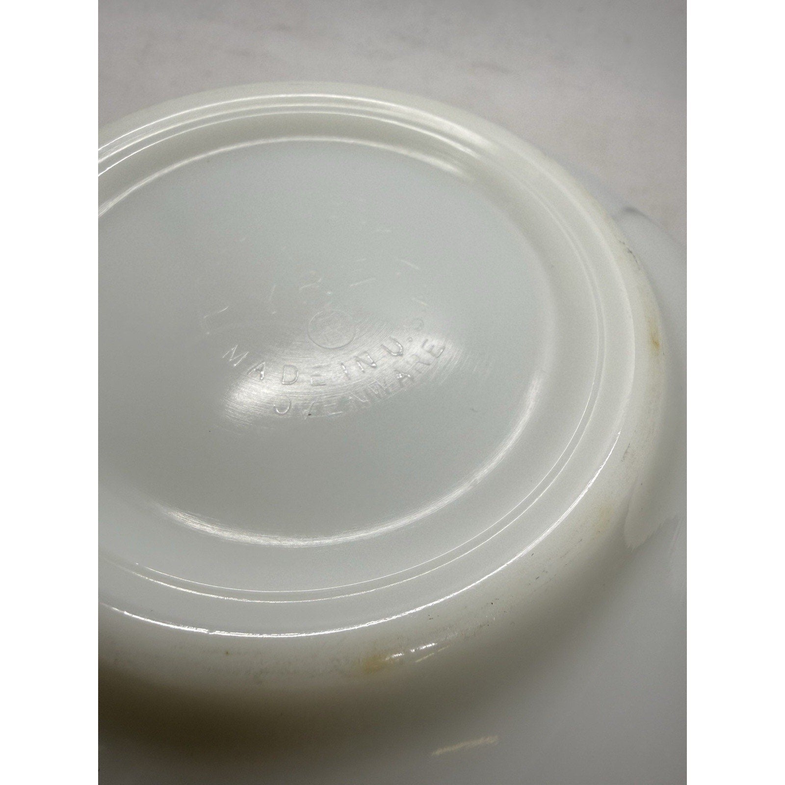 Rooster Pyrex 2 1/2 QT Cinderella Mixing Bowl 443 Turquoise On White Butterprint - thriftgoblin