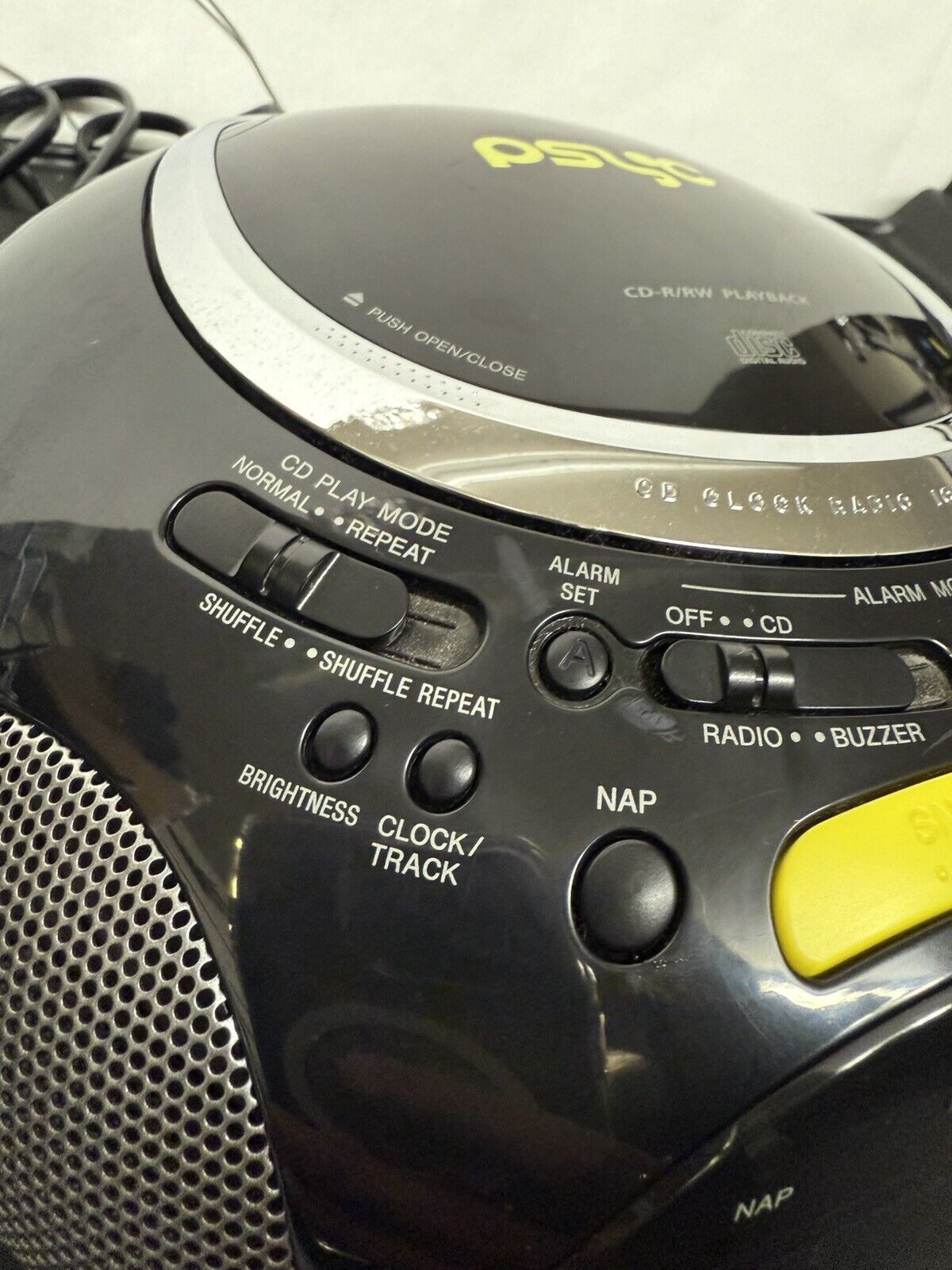 Sony PSYC CD Player AM/FM Radio ICFCD832 Black Tested Walkman Decor Graffiti Y2K - thriftgoblin