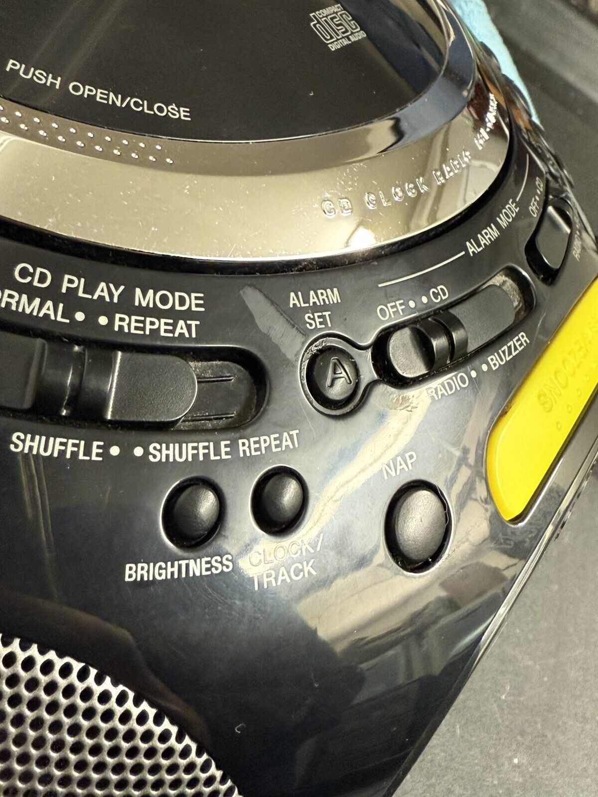 Sony PSYC CD Player AM/FM Radio ICFCD832 Black Tested Walkman Decor Graffiti Y2K - thriftgoblin