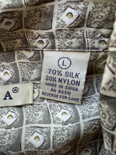 Summa Men Shirt Size L Beige THIN Silk Nylon All Over Print Short Sleeve - thriftgoblin