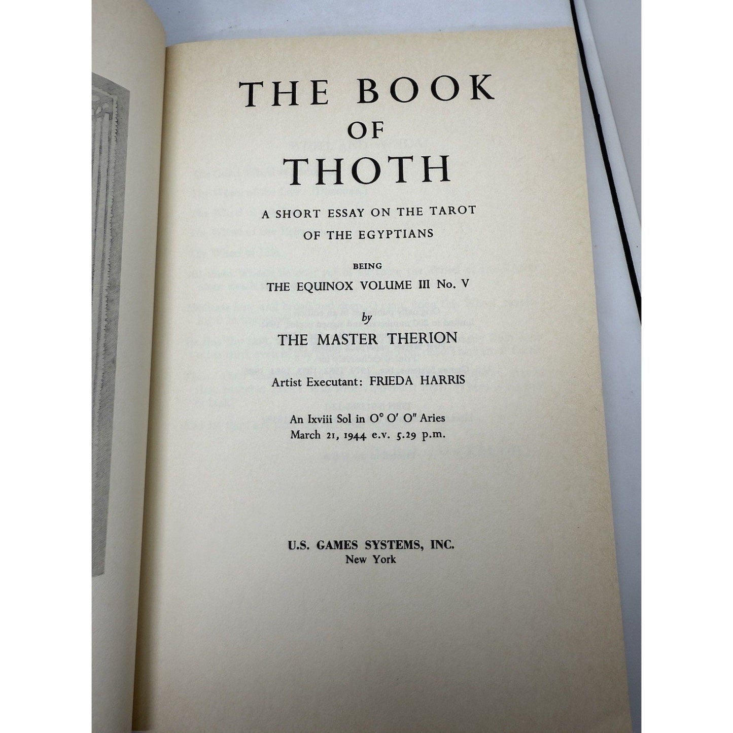 The Book of Thoth by Aleister Crowley Egyptian Tarot 1986 U.S. Games Systems Ed - thriftgoblin