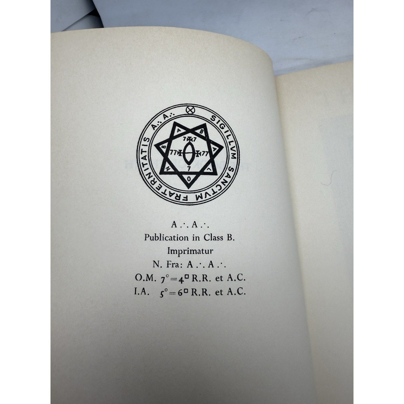 The Book of Thoth by Aleister Crowley Egyptian Tarot 1986 U.S. Games Systems Ed - thriftgoblin