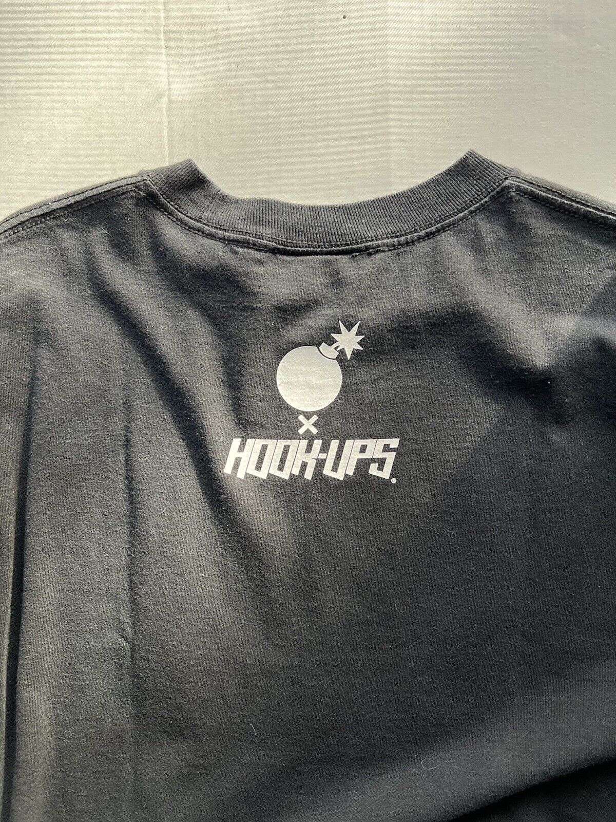 The Hundreds x Hook - Ups Adam Bomb Red Eyes T-Shirt Black Size Medium 2013 - thriftgoblin