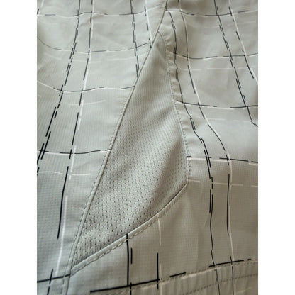 The North Face Women’s Shorts Size Large White Gray Plaid Zip Pocket Hiking - thriftgoblin