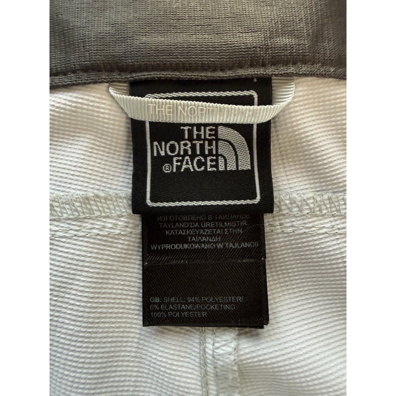 The North Face Women’s Shorts Size Large White Gray Plaid Zip Pocket Hiking - thriftgoblin