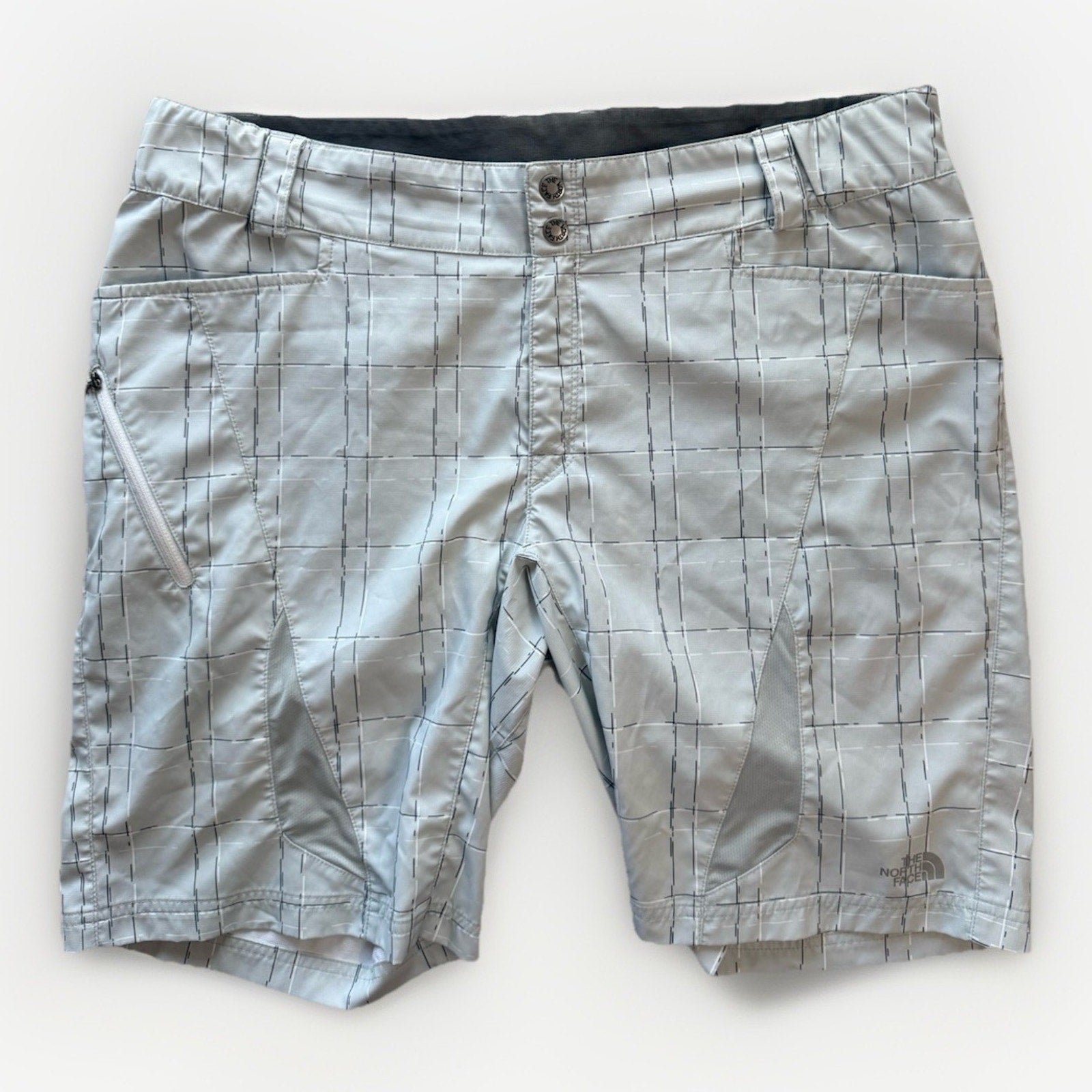 The North Face Women’s Shorts Size Large White Gray Plaid Zip Pocket Hiking - thriftgoblin