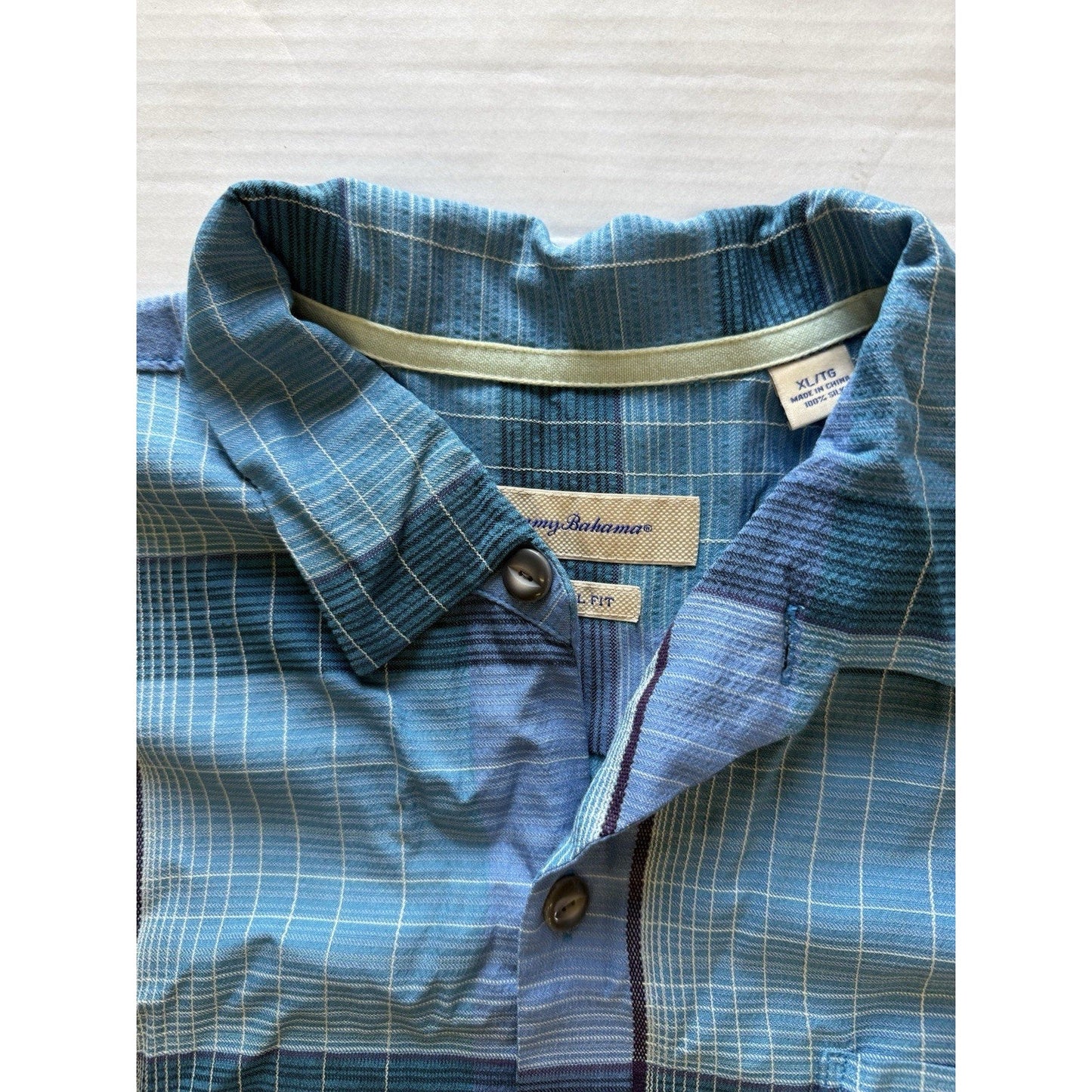 Tommy Bahama Blue Plaid 100% Silk Short Sleeve Shirt XL Original Fit Aqua Clean - thriftgoblin