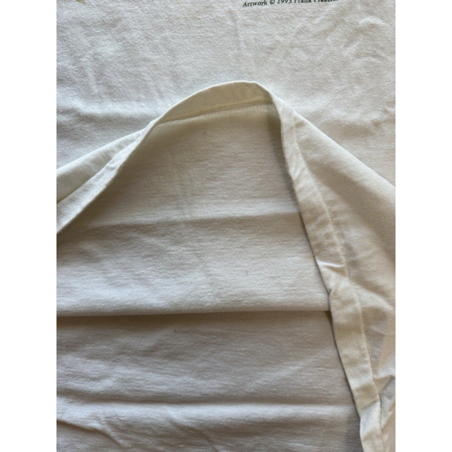 Vintage 1993 Frank Frazetta Pillow Book Art T-Shirt Size XL White Hanes - thriftgoblin