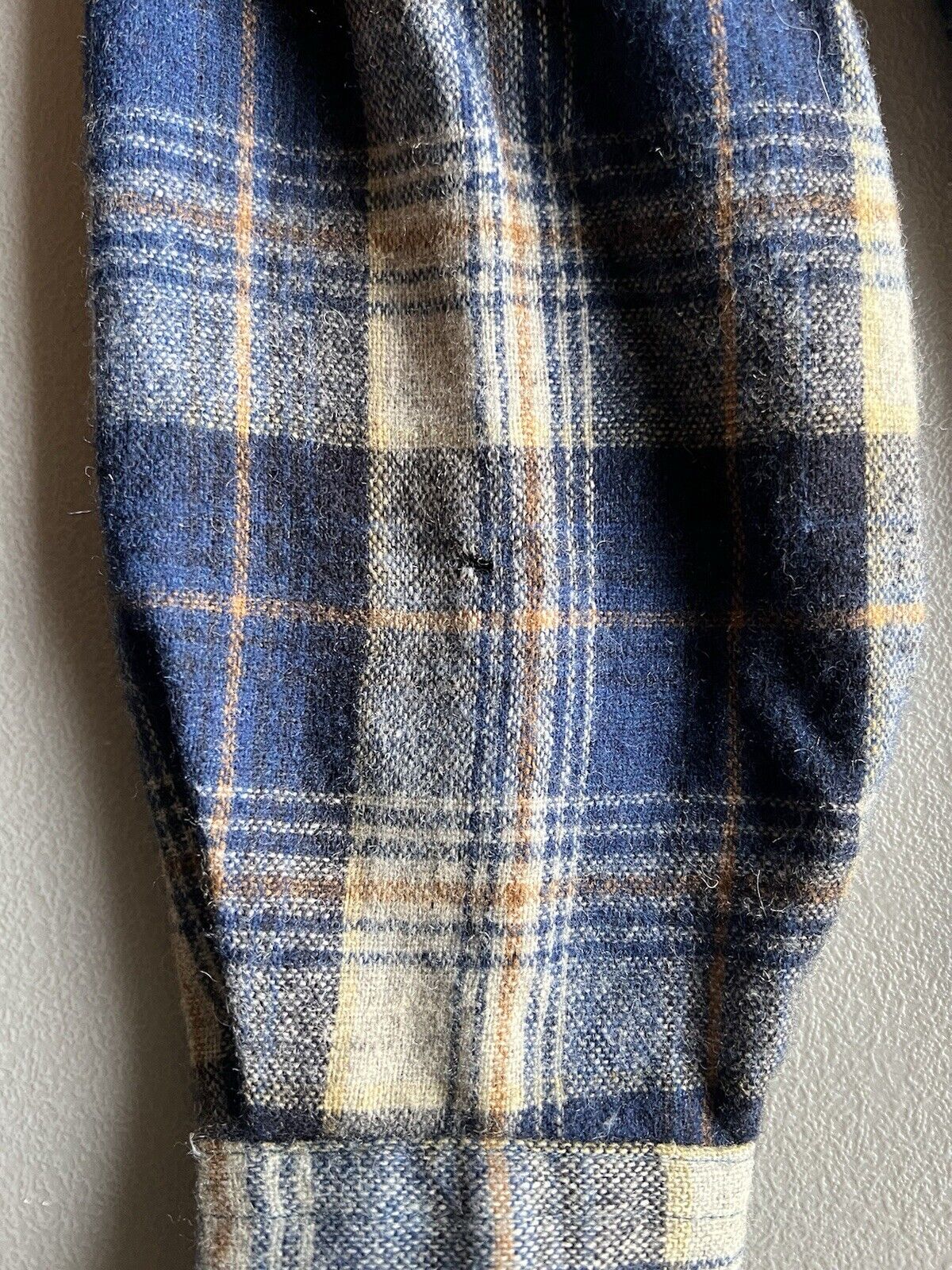 Vintage Mervyn’s Collection Wool Blend Plaid Flannel Blue Khaki Men’s Medium - thriftgoblin