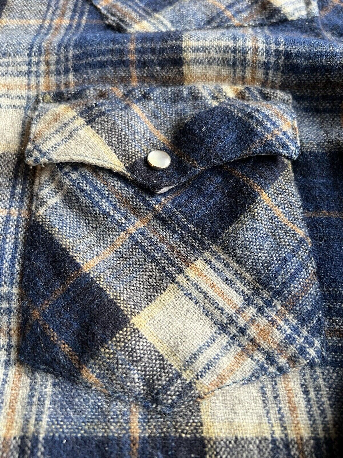 Vintage Mervyn’s Collection Wool Blend Plaid Flannel Blue Khaki Men’s Medium - thriftgoblin