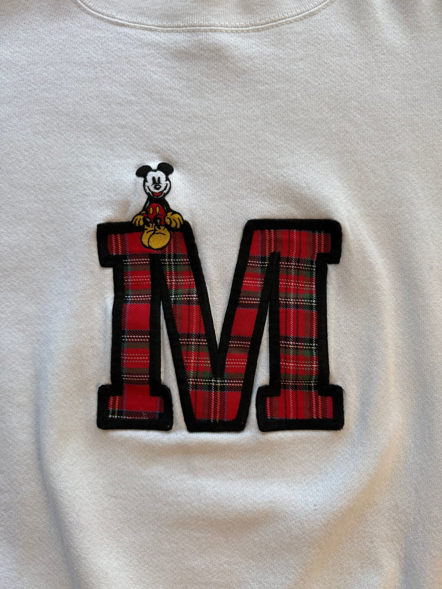 Vintage Mickey & Co Crewneck Sweatshirt Red Plaid M Patch Mickey Mouse - thriftgoblinTops