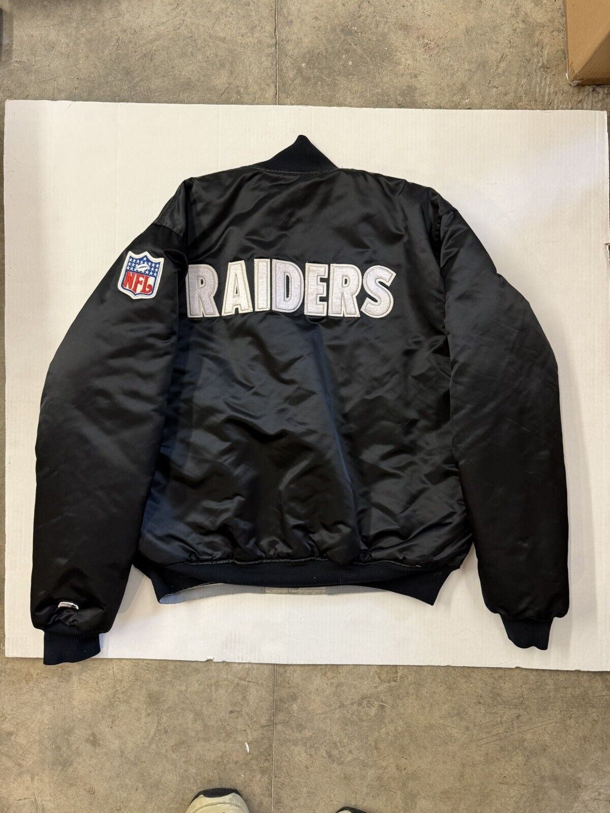 Vintage Oakland Raiders NFL Reversible Jacket Mens XLarge Starter Satin Bomber - thriftgoblin