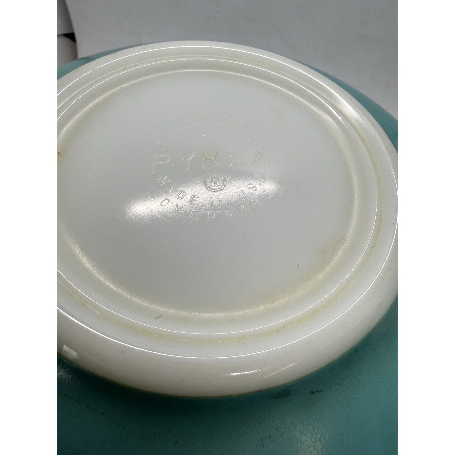 Vintage Pyrex Amish Butterprint Turquoise 444 Cinderella Mixing Bowl 4Qt USA - thriftgoblin